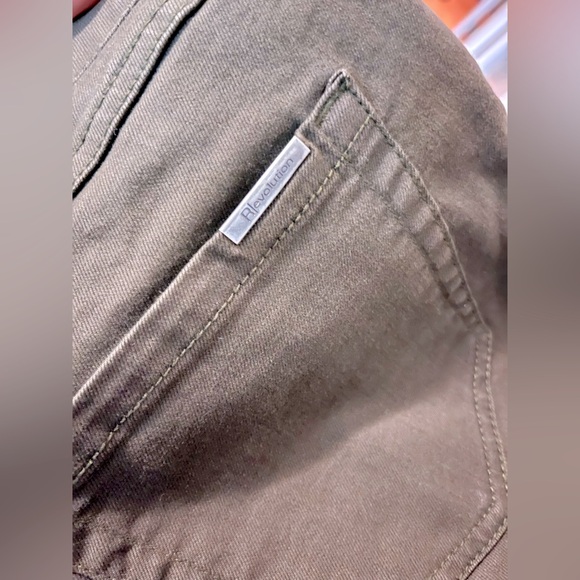 Women’s Skinny Pants with Elastic Waistband - Picture 2 of 5